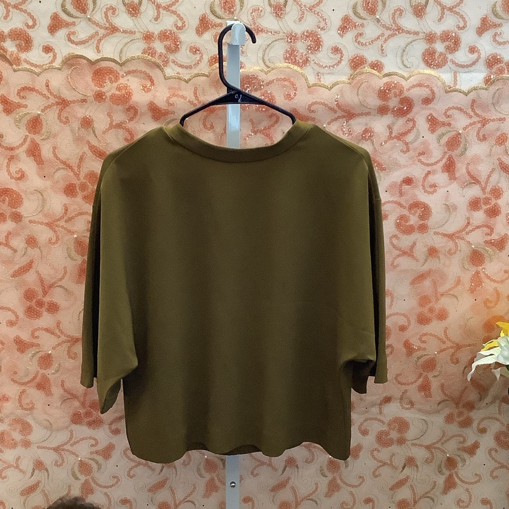 Uniqlo Ocre Women's Blouse